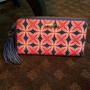 Stella & Dot Mercer Wallet - Navy/Red Medallion
